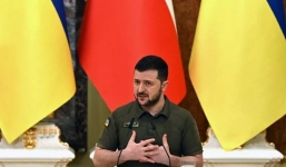 Tổng thống Ukraine thề 'sống còn' với Nga trong trận đánh khốc liệt nhất Donbass