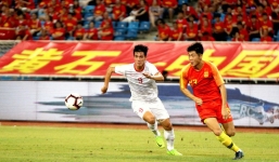 Truyền thông Trung Quốc lo sợ nền bóng đá nước nhà sụp đổ nếu để thua Việt Nam