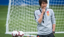 Ngỡ ngàng mức lương bèo bọt của HLV ĐT Trung Quốc: Không bằng một nửa thầy Park