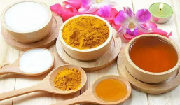 4 cách bạn có thể áp dụng để dưỡng trắng da bằng tinh bột nghệ