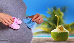 Giải đáp thắc mắc: Bà bầu có nên uống nước dừa không?