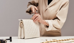 LV tiết lộ quá trình sản xuất túi Coussin: 100% thủ công và cần 1.000 mũi khâu