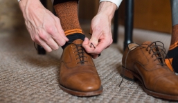 5 quy tắc diện tất để không phạm lỗi ‘sơ đẳng’ như tình trẻ Lệ Quyên