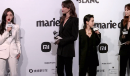 Hy hữu nhất Cbiz, MC thảm đỏ bị cho ‘lui cung’ sau ít phút tác nghiệp chỉ vì một lý do khó đỡ