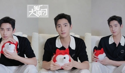 Dương Dương cắn nhầm 'đào tiên' hay gì: 30 tuổi vẫn chơi gấu bông, visual đỉnh cao 'thách thức' thời gian 