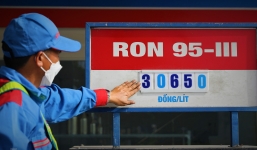 Việt Nam đứng ở đâu so với thế giới khi giá xăng có thể chạm ngưỡng 31.000 đồng/lít?