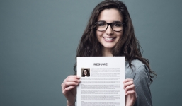 Chọn ảnh CV thế nào để trông thật chuyên nghiệp?