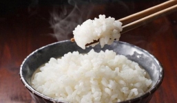 Những sai lầm khi ăn cơm nhiều người mắc phải