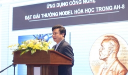 Chuyên gia giới thiệu công nghệ chống nhăn ứng dụng từ giải thưởng Nobel