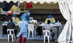 Hơn 80.000 người tử vong vì Covid-19, Trump tuyên bố Mỹ 'thắng thế' việc làm xét nghiệm