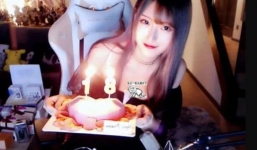 Nữ streamer tìm cách lách luật vừa mặc ‘hở bạo’, vừa ‘ung dung’ qua kiểm duyệt