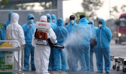 BN tái dương tính với Covid-19 ở Hà Nội sau 2 tháng xuất viện: Đi học không đeo khẩu trang, 25 người có tiếp xúc gần