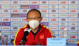 HLV Park phản bác lời chê bai sân Mỹ Đình, đặt mục tiêu cầm hòa Nhật Bản