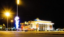 Đèn pha LED HALEDCO Hàng đầu trong hiếu sáng sân bóng rổ, khu công nghiệp, giao thông đường phố