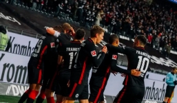 Nhận định Koln vs Frankfurt (0h30 20/02/2022) vòng 23 Bundesliga: Hy vọng từ sân nhà