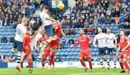 Nhận định Preston vs Nottingham (2h45 23/02/2022) vòng 34 Hạng nhất Anh: Cơ hội bám đuổi top 6