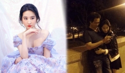 Lao đao với 'con cưng', Lưu Diệc Phi lại bị vạch trần mối quan hệ với cha nuôi tỷ phú