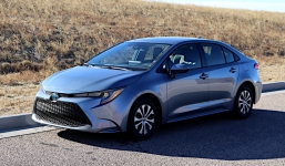 3 mẫu hybrid chỉ với mức giá dưới 600 triệu đồng lại tiết kiệm nhiên liệu