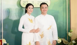 Hình ảnh Hoa hậu Ngọc Hân và chồng trong lễ ăn hỏi đậm chất truyền thống tại tư gia