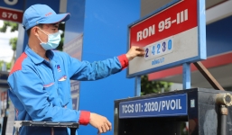 Giá xăng dầu hôm nay ngày 8/12: Quay đầu tăng mạnh