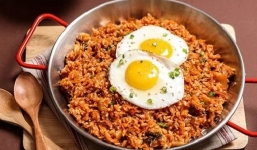 Món ngon cuối tuần: Cách làm cơm rang kim chi đơn giản mà ngon