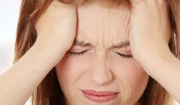 Vì sao bạn dễ bị đau đầu khi trời trở lạnh?