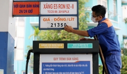 Giá xăng dầu hôm nay ngày 21/1: Duy trì đà tăng mạnh