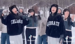 Video: 'Thánh phá hit' Diệu Nhi khoe giọng hát giữa trời tuyết: CDM nghe muốn 'cảm lạnh'