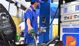 Giá xăng dầu hôm nay ngày 22/3: Bất ngờ 'quay xe'