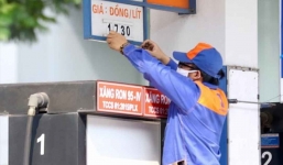 Giá xăng dầu hôm nay ngày 12/4: Tiếp tục tăng mạnh