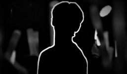 SỐC nhất lúc này: Sao nam 'tự kết liễu' cuộc đời sau ồn ào đời tư, loạt nghệ sĩ bàng hoàng tiễn biệt