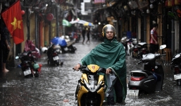 NÓNG: Bão Noru áp sát Biển Đông với cường độ khủng, các tỉnh khẩn trương ứng phó