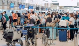 Nâng hạn visa: Kỳ vọng khách quốc tế 'bùng nổ' theo đà 6 tháng đầu năm