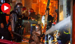 Video: Hiện trường náo loạn vụ cháy chung cư mini tại Hà Nội, lực lượng chức năng gồng mình cứu người