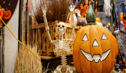 Tất tần tật về Halloween: Nguồn gốc, ý nghĩa, giải mã đèn bí ngô và câu hỏi tại sao lại hóa trang kinh dị?