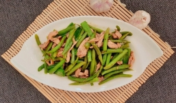 Loại quả được mệnh danh 'nữ hoàng mùa đông', giá siêu rẻ nhưng tốt ngang sâm: Nam giới phải biết!