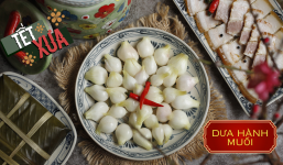 Tết Giáp Thìn 2024: Cách muối dưa hành giòn tan rôm rốp không bị hăng, đãi khách bao nhiêu cũng hết