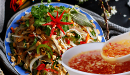 Tết 2024: Cách pha nước chấm sệt 'cân' mọi món ngon, làm sốt trộn nộm đỉnh miễn bàn