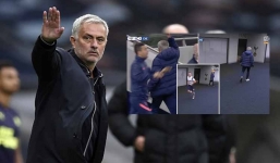 Mourinho bất ngờ vào đường hầm giữa trận vì lý không tưởng