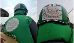 Chàng trai chạy Grab và mảnh giấy dán sau lưng khiến cả MXH phải tò mò tìm đọc