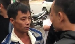 Người đàn ông táo tợn xông vào nhà dân bắt cóc trẻ con, khai do say rượu