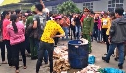 Gần 1000 công nhân bỏ ăn trưa vì nghi nhà bếp dùng thịt lợn, thịt gà hôi thối