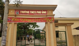 Bộ trưởng Phùng Xuân Nhạ làm việc với lãnh đạo trường có nữ sinh bị đánh hội đồng