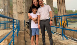 Đàm Thu Trang đẹp cả người lẫn nết khi chăm sóc âu yếm con riêng của Cường Đô la 