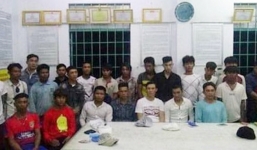 29 côn đồ chạy xe chở đầy vũ khí chuẩn bị huyết chiến thì bị công an tóm gọn