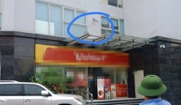 Bé trai 4 tuổi rơi từ tầng 11 chung cư Hà Nội xuống đất đã tử vong