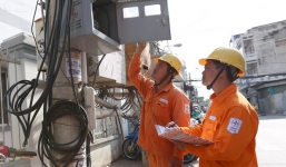 Tiền điện tăng chóng mặt, dân mạng than thở: 'Đồng hồ chạy cứ như bị ai đuổi'