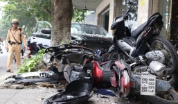 Tiết lộ danh tính tài xế ô tô 'điên' lao lên vỉa hè hồ Tây đâm 6 xe máy biến dạng