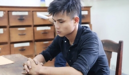 Nhớ lại mối thù 2 năm trước, nam thanh niên mua xăng đốt chung cư của bạn