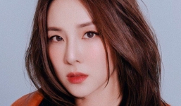 Cựu thành viên 2NE1 từng bị tịch thu điện thoại vì có quá nhiều người tán tỉnh